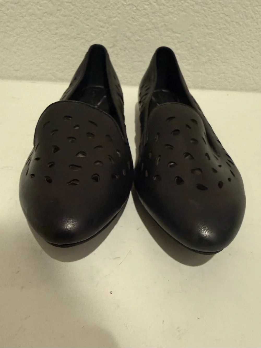 BORN Tinley Black Laser Cut Leather Slip On Flats Loafers Perforated Size 8.5